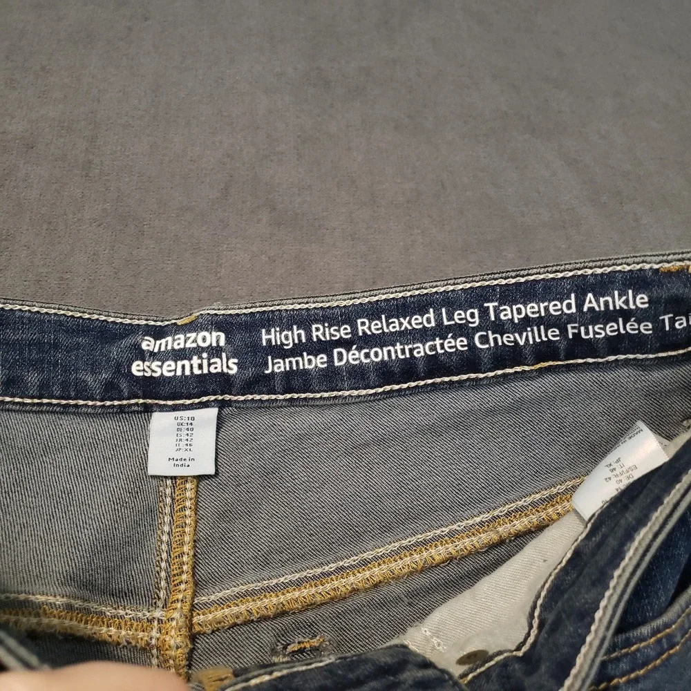 Amazon Essentials Jeans Womens 10 Blue High Rise Relaxed Leg Tapered Ankle Denim